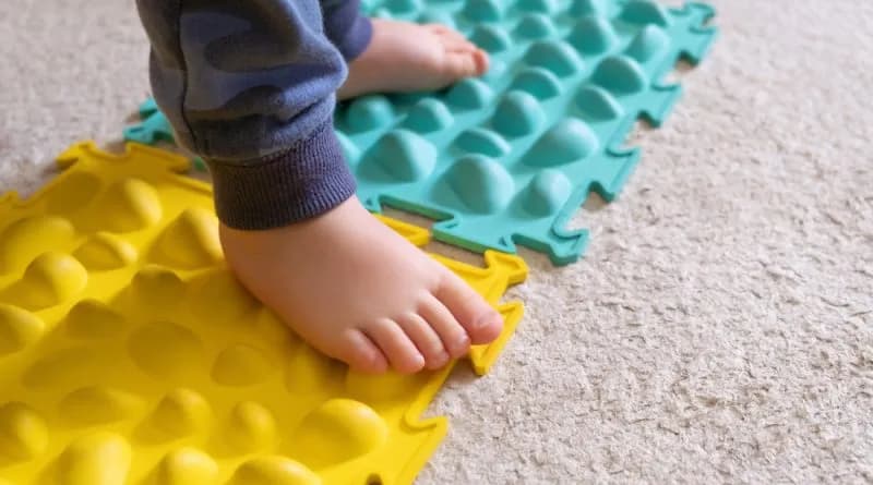 Zaburzenia sensoryczne u dzieci objawy – jak je rozpoznać i pomóc