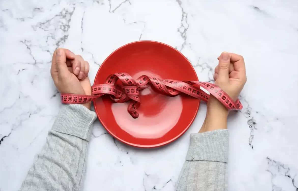 Jak pomóc bliskiej osobie z zaburzeniami odżywiania i uniknąć błędów