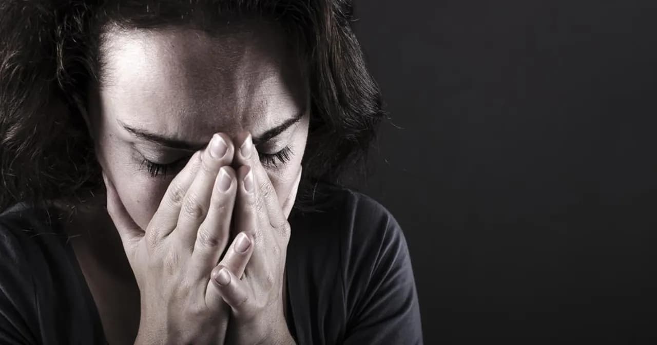 Znęcanie psychiczne: jak je rozpoznać i jakie ma skutki?